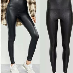 Aritzia Wilfred Free Daria Vegan Faux Leather High Waisted Pant WORN ONCE